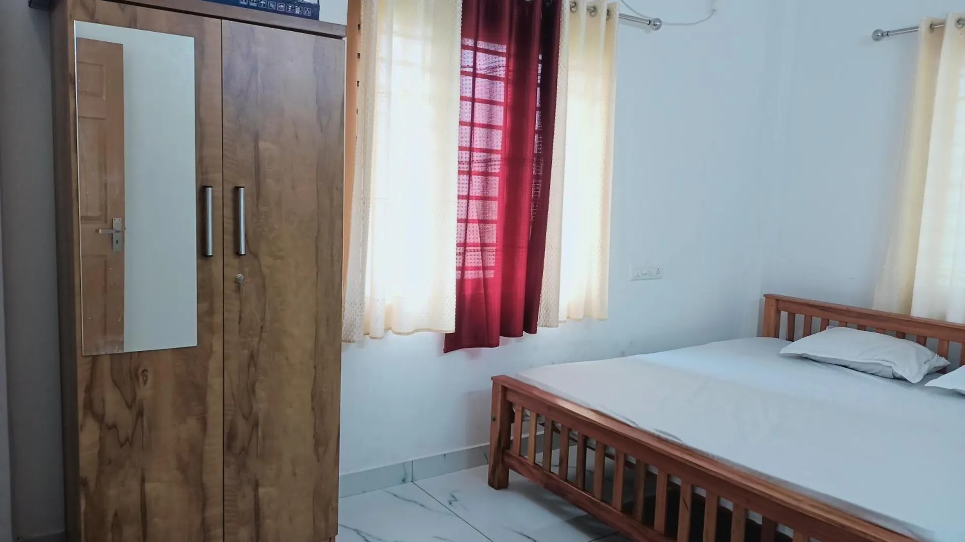 Lejlighed Zeharish Home Stay Kochi